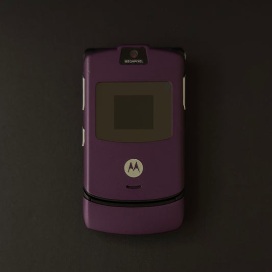 Motorola RAZR V3 Retro Flip Phone (new)